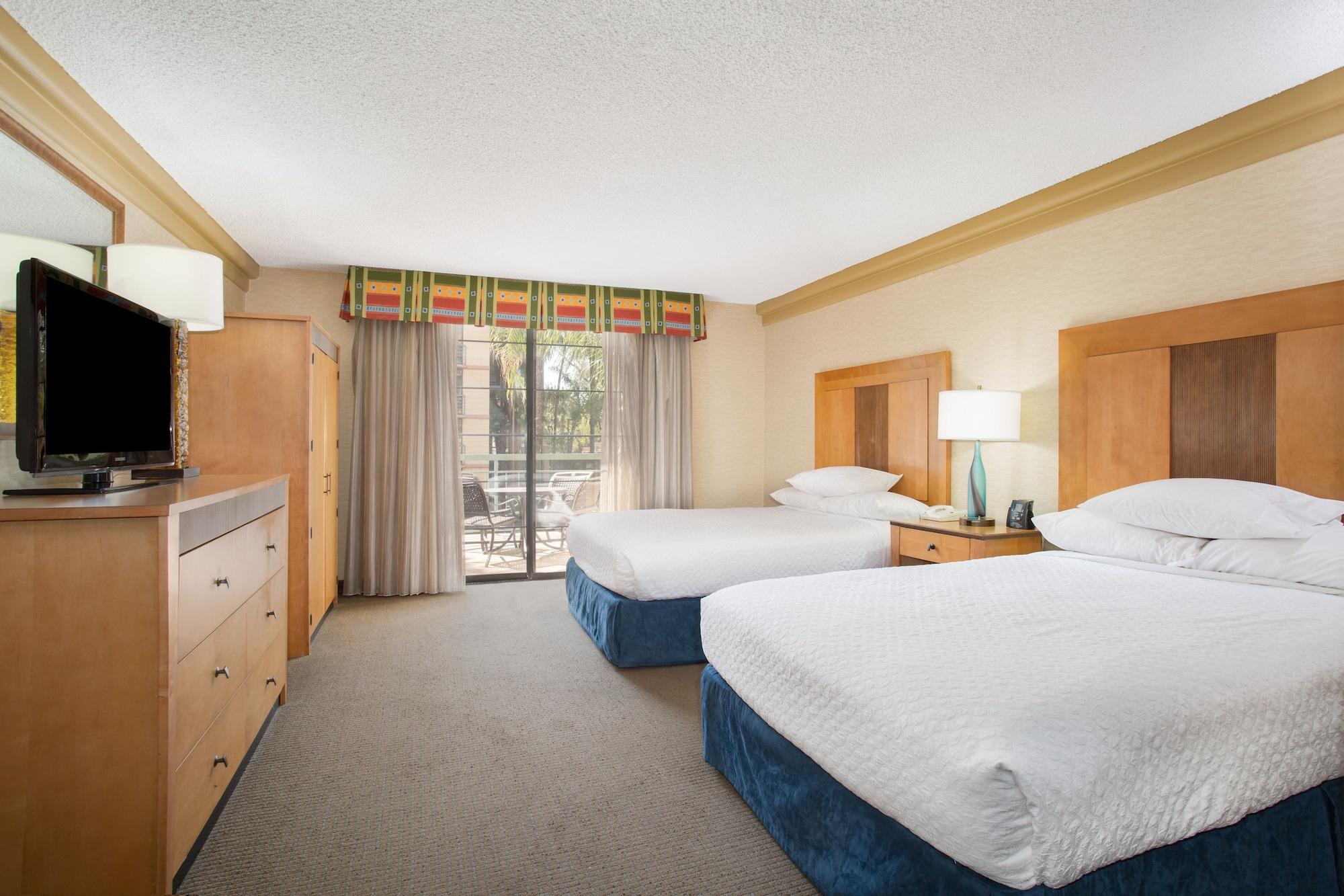 Embassy Suites By Hilton Phoenix Biltmore Exteriör bild