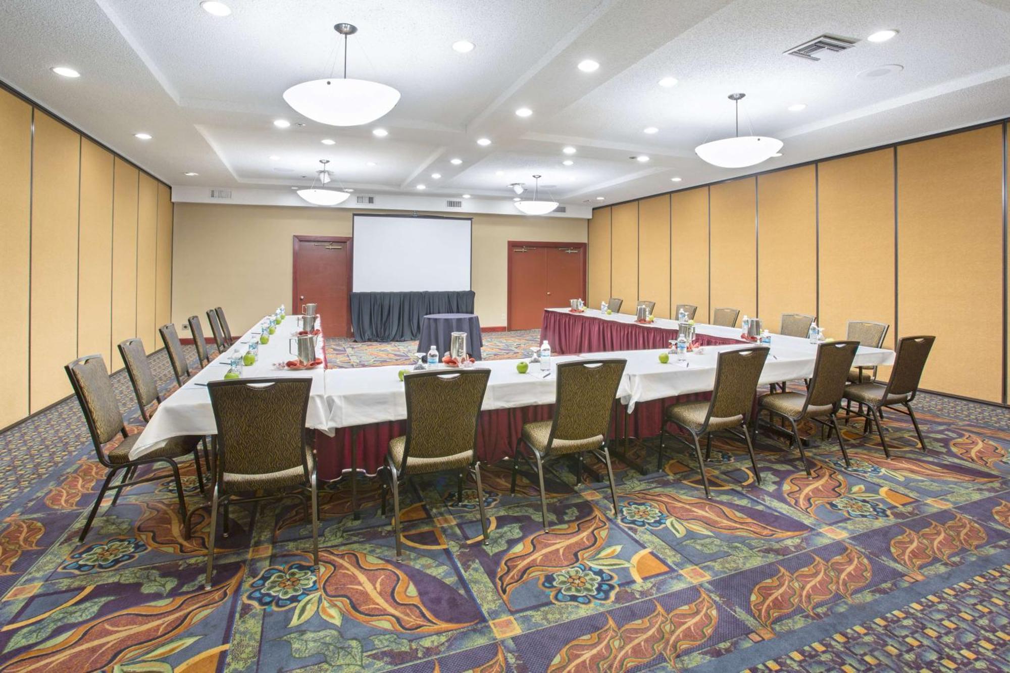 Embassy Suites By Hilton Phoenix Biltmore Exteriör bild