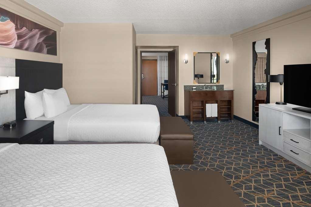 Embassy Suites By Hilton Phoenix Biltmore Rum bild
