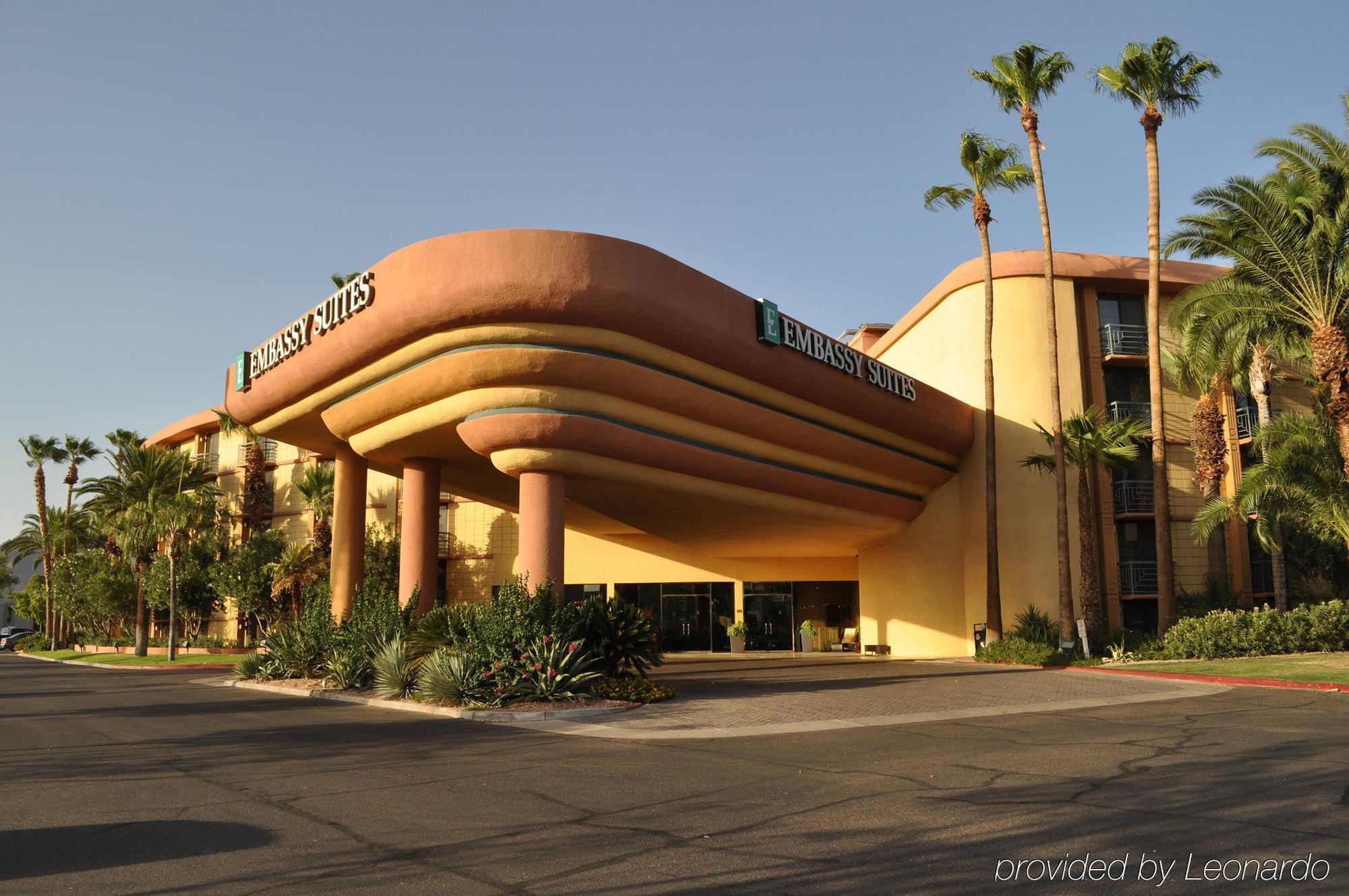 Embassy Suites By Hilton Phoenix Biltmore Exteriör bild