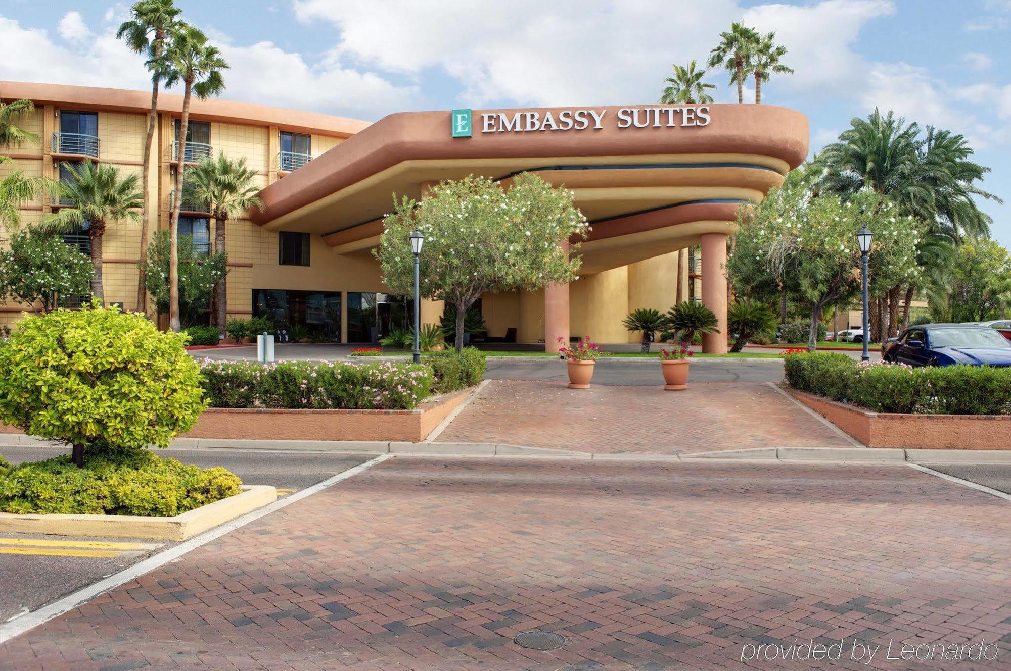 Embassy Suites By Hilton Phoenix Biltmore Exteriör bild